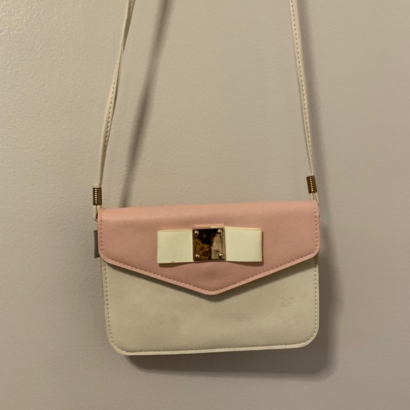 Purse - Picture 2 of 4